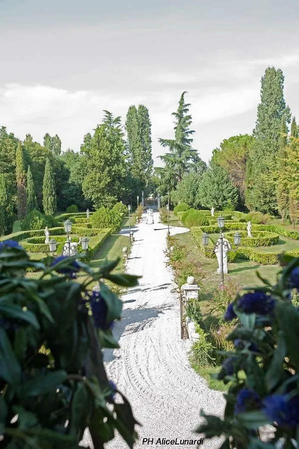 Villa Navagero Erizzo San Biagio di Callalta 0*,